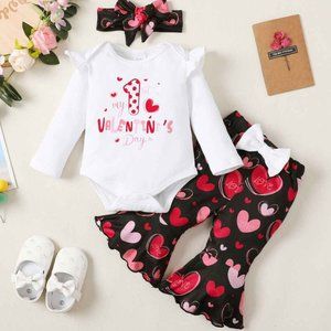 BABY GIRL GRAPHIC RUFFLED BODYSUIT AND HEART PRINT FLARE PANTS SET